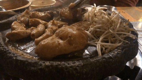  곱창 양념 가득 베인 숙주나물이 매력인 곱창고 가산디지털점