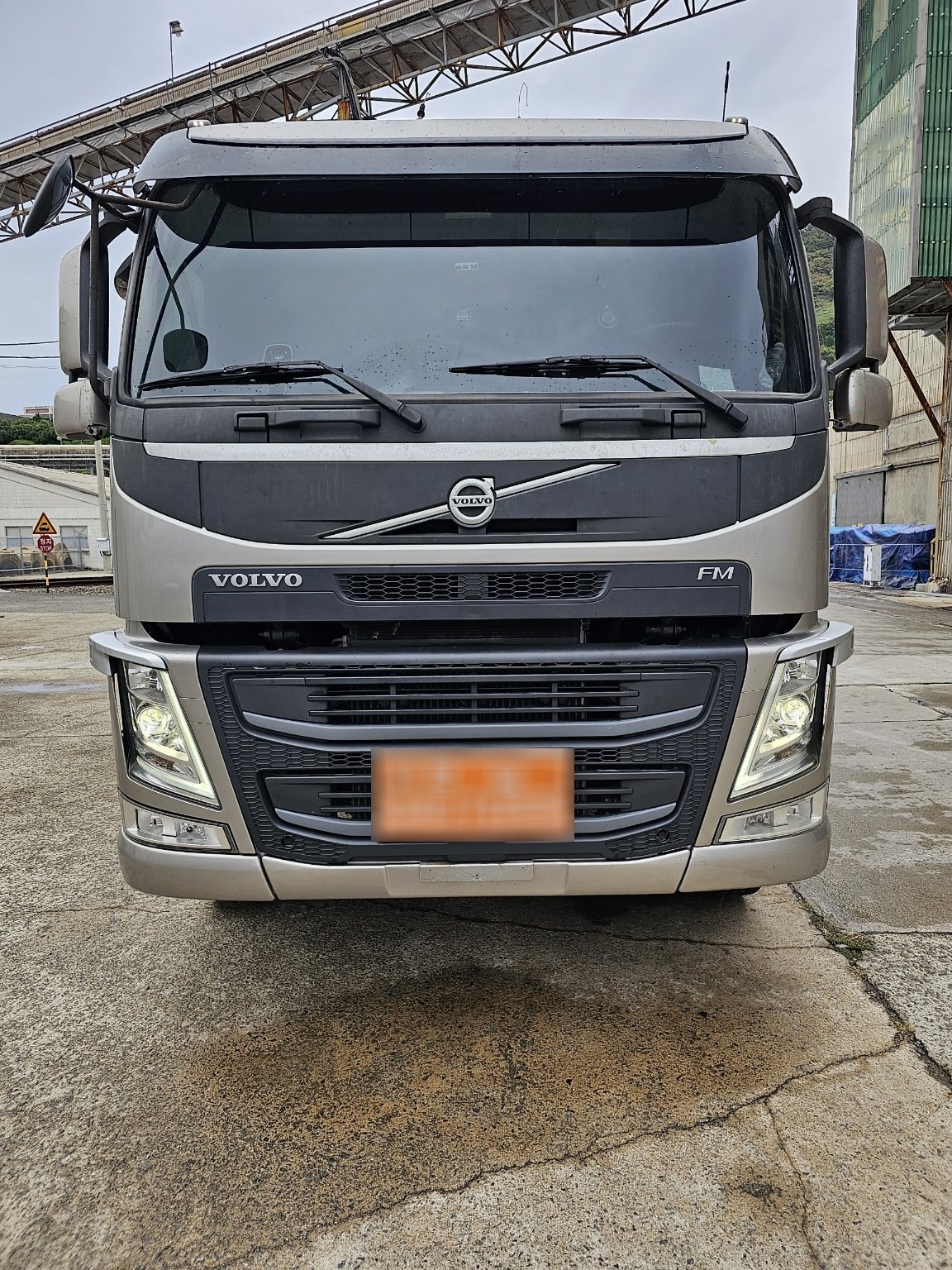  볼보 27톤 500 2018년식 1억1200만원 판매합니다.