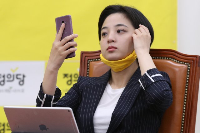 ë¥˜í˜¸ì • ì›í