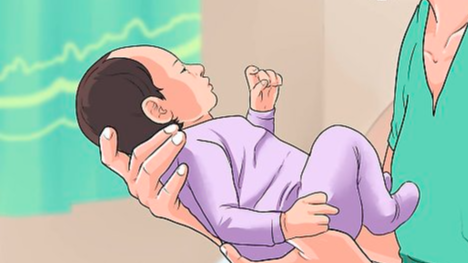 정면보기로 아기를 안전하게 안는 기본 자세