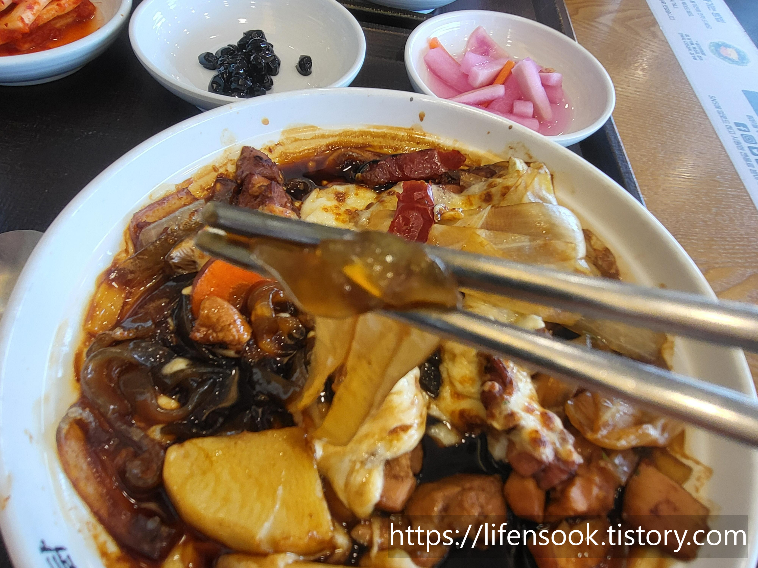 홍수계찜닭 사당역파스텔시티점 치즈찜닭한상 2