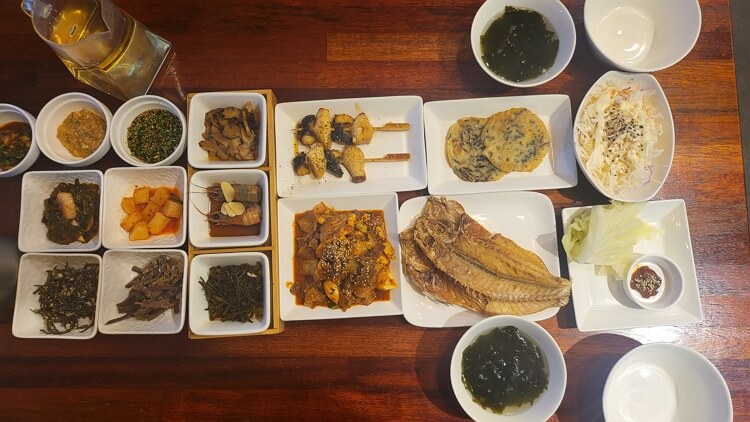 해녀밥상 정식-제주 해안도로-서남-용머리 해안-산방산-맛집