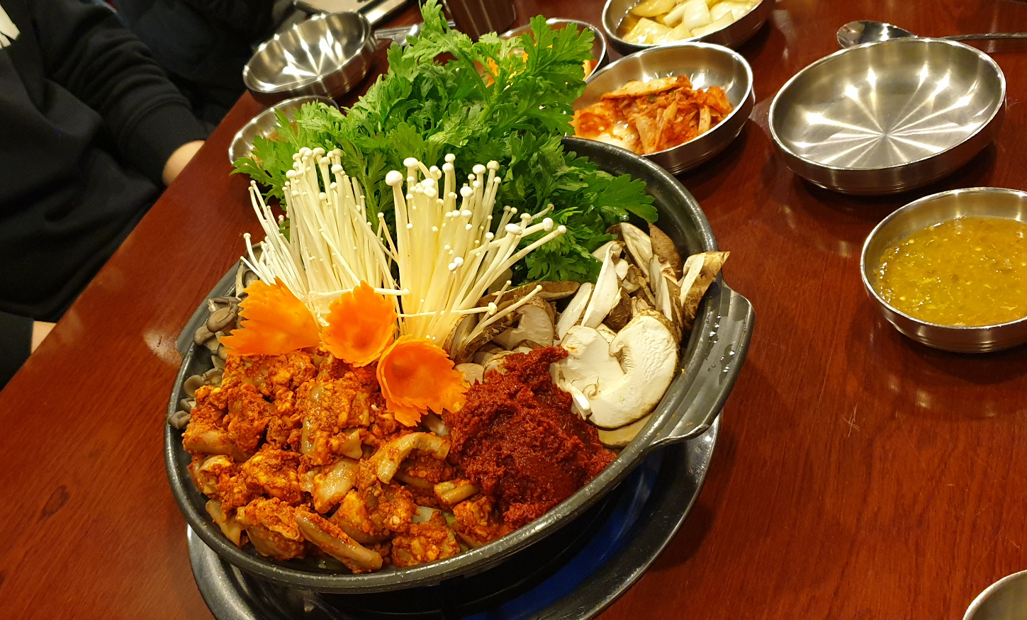  강남 해장국 강남진해장, 곱창전골 시식기,  괜찮은 곳, 모임하기 좋은 곳
