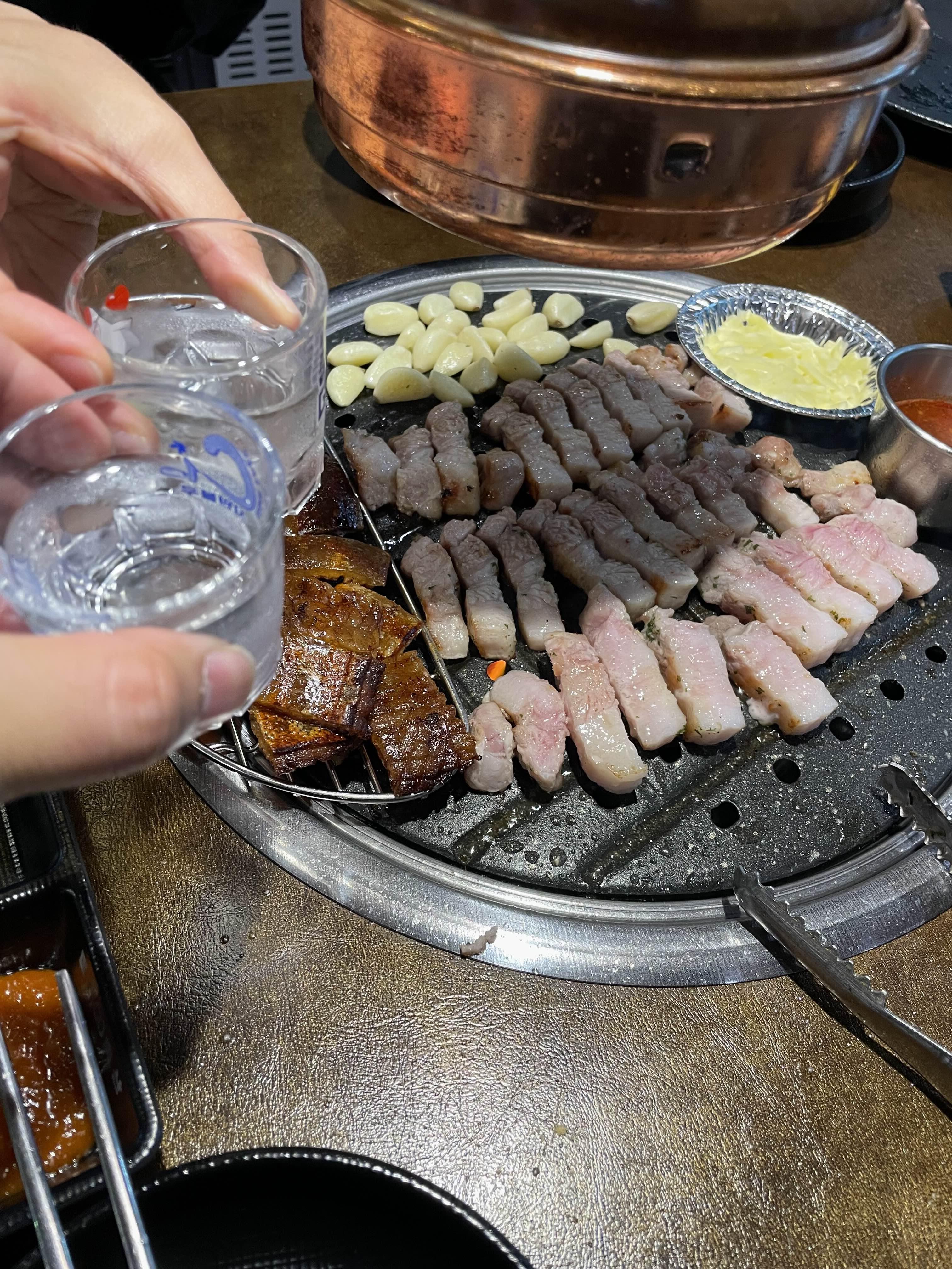  부산 안락동 서원시장 돼지껍데기가 맛있는 "미진축산"
