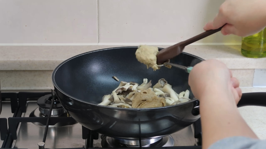 버섯들깨볶음 황금레시피 고소한 한정식 밑반찬