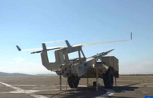 미 육군&#44; 의약품 전달 드론 시험 VIDEO: US Army tests drones to deliver medical supplies in battlefield