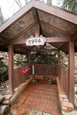 삼봉약수