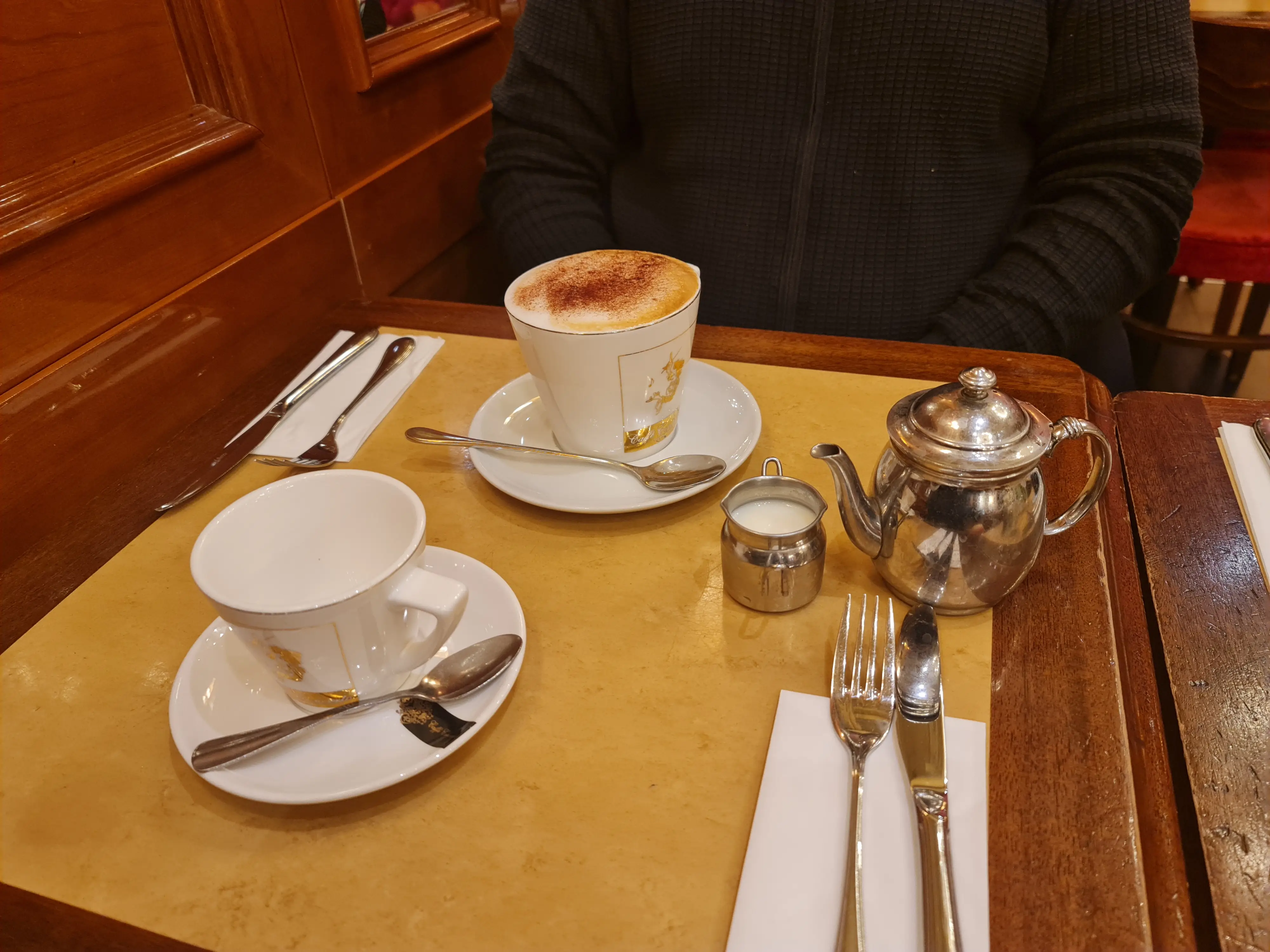 런던 아침 예쁜 카페 조식3