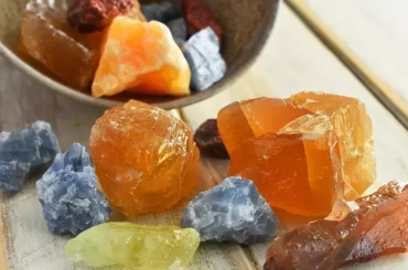 석회석(limestone) - 해저의 판에서 탄생한 일상을 지탱하는 돌.