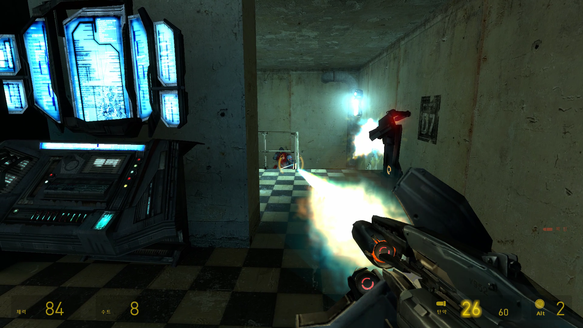 Half-Life 2, 챕터9a(연루) : 포탑을 설치하고 콤바인 솔저와 싸우는 모습