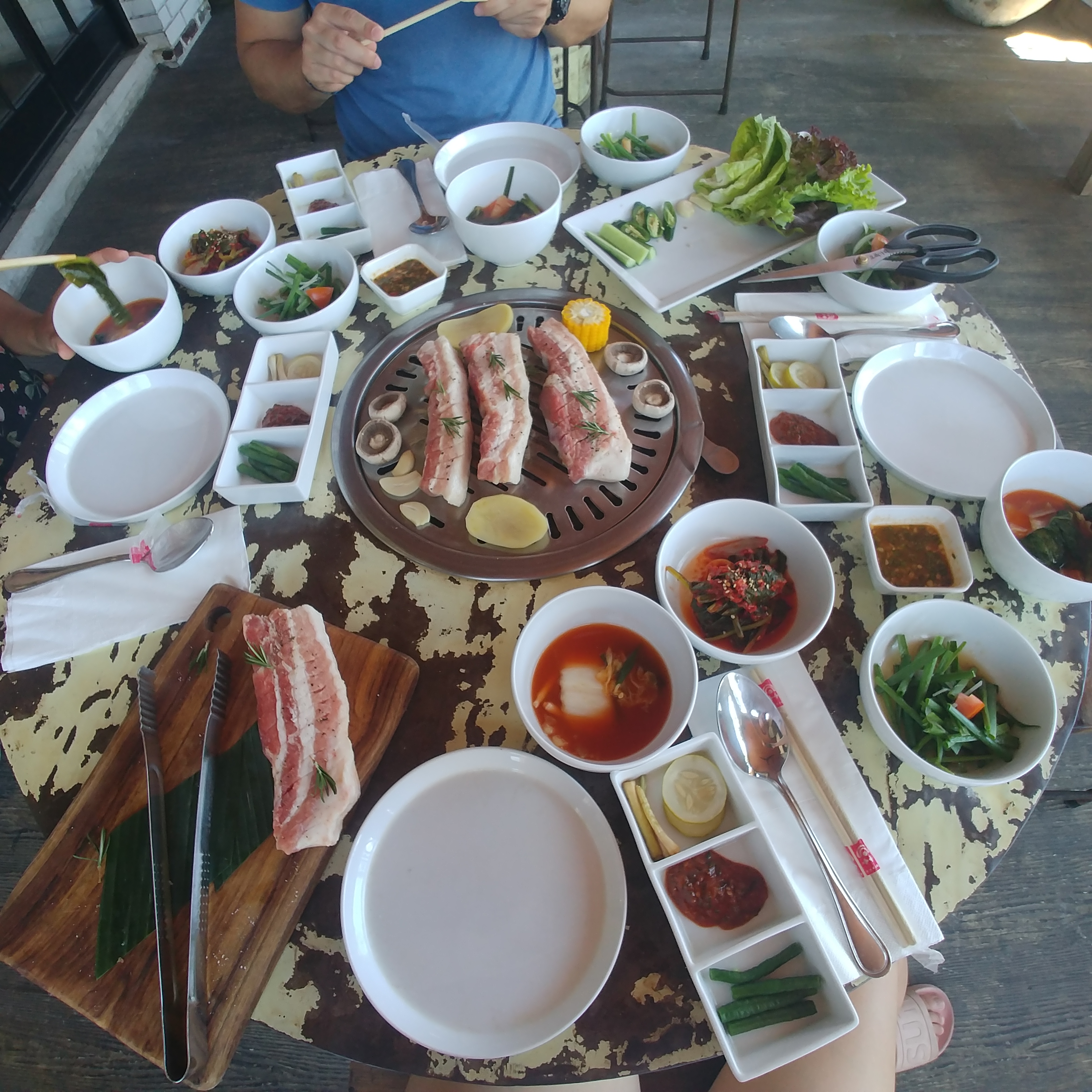 발리에서 한국음식 맛있는 한식당 Chibchips