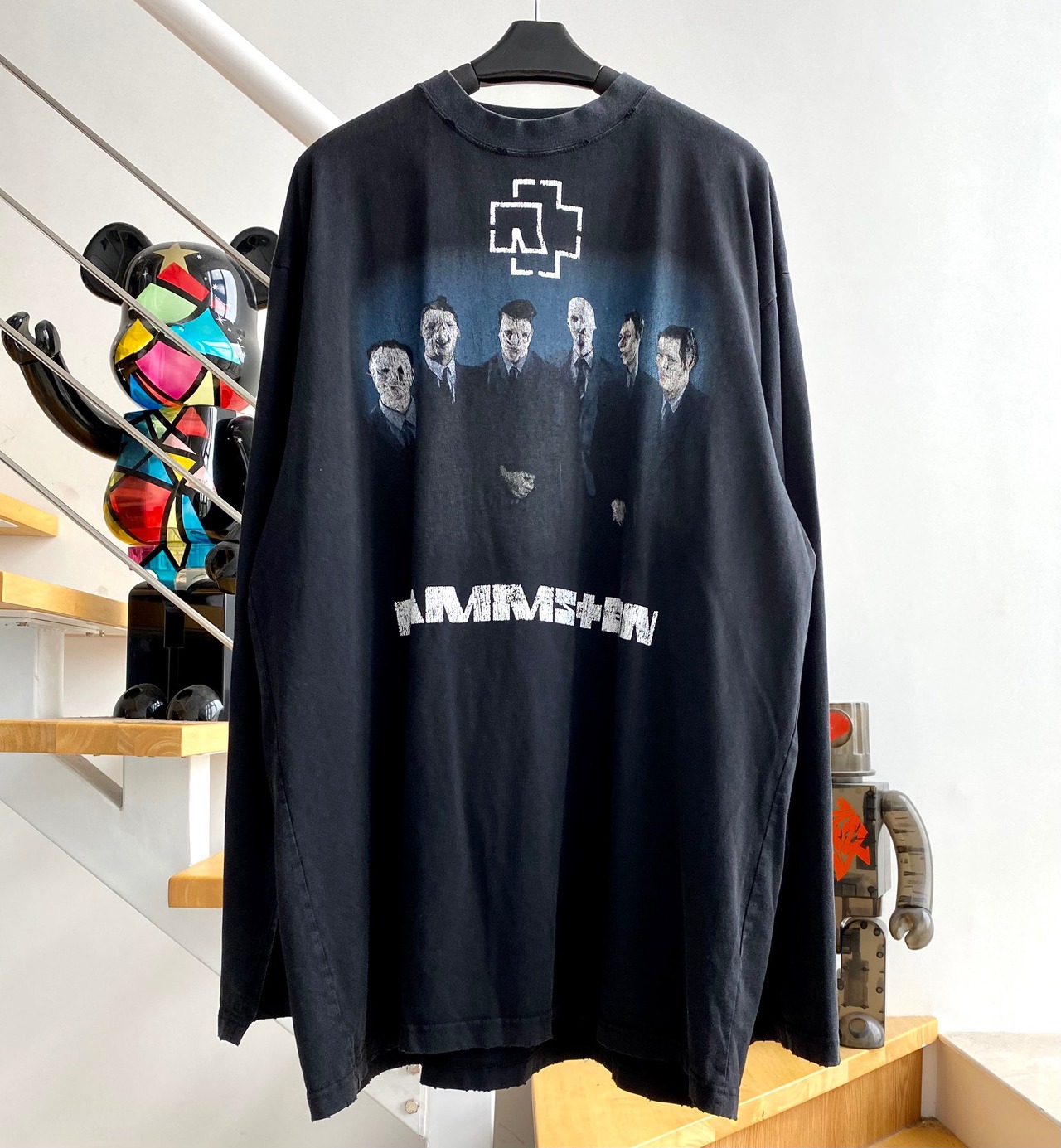  [BALENCIAGA] 발렌시아가 람슈타인 롱 슬리브 긴팔 티셔츠 65179 6TLV51 1000