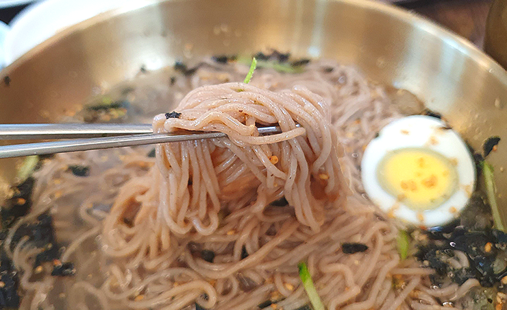 물막국수