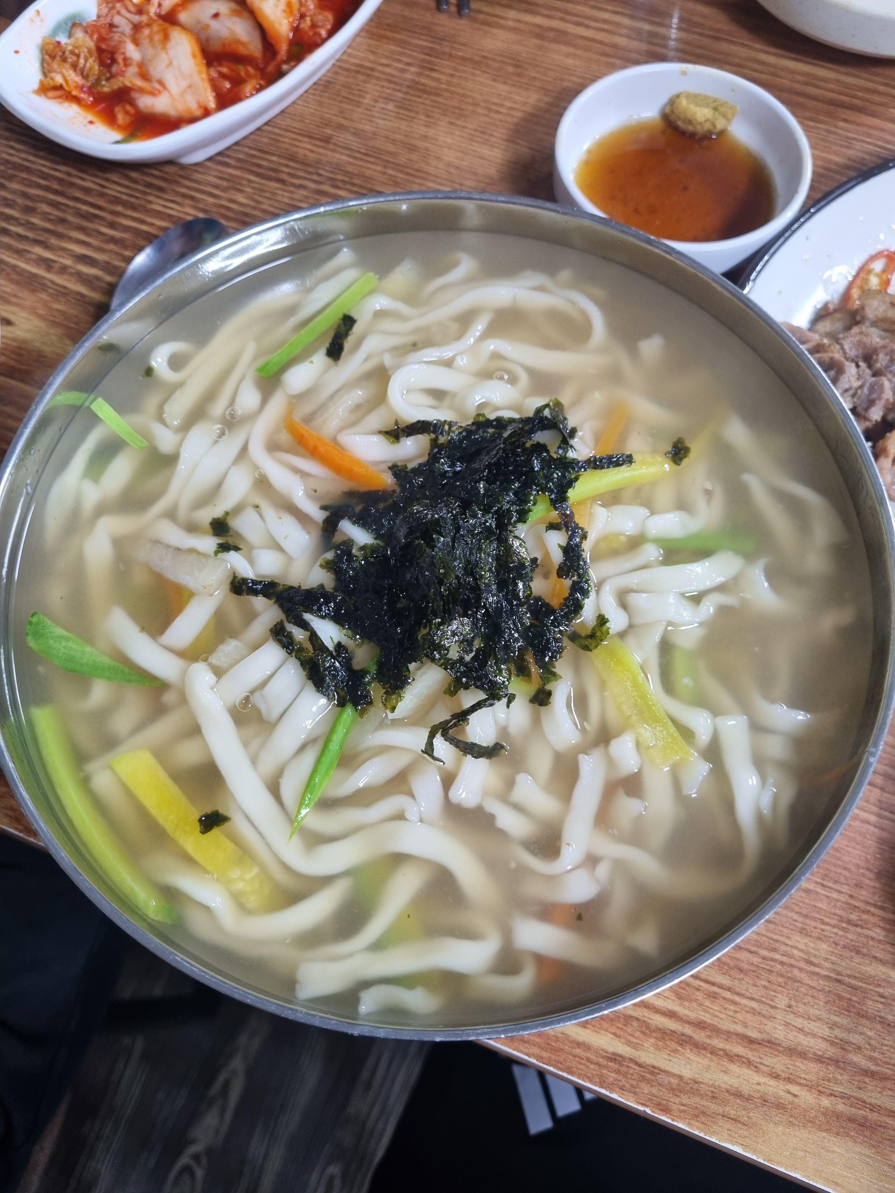 Hongdukkaesonkalguksu 6