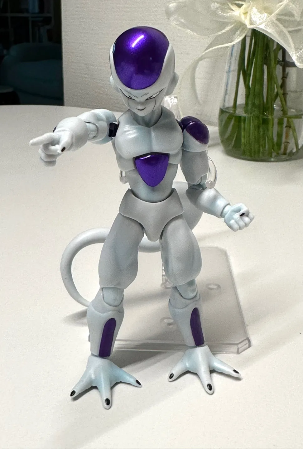 shf-드래곤볼-프리저-4형태-레이저-쏘는-자세