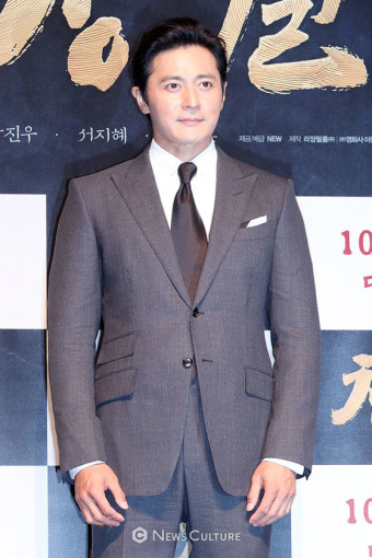 조우진 남자배우상 과거 결혼 아내 76