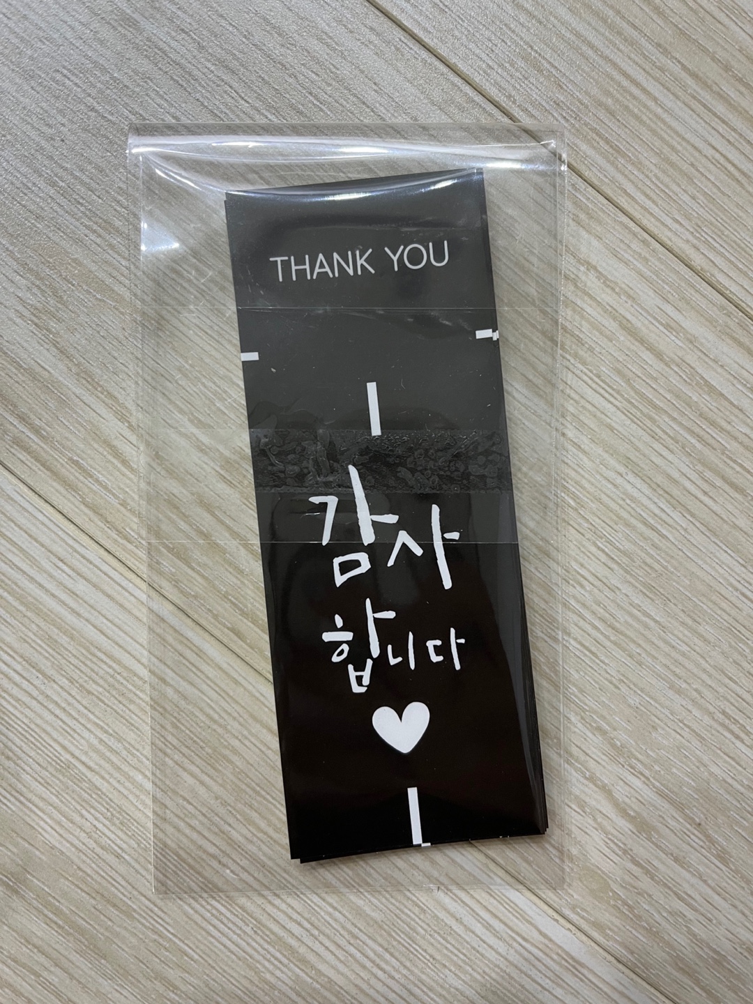 포장 상자와 스티커