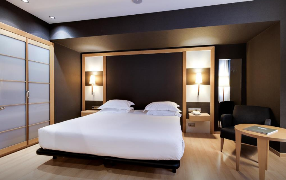  바르셀로나호텔 // 바르셀로나 여행하기 좋은 위치 바르셀로나 유니버설 호텔 (Barcelona Universal Hotel)