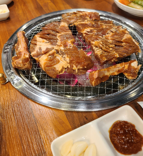 우담채-돼지갈비-맛집