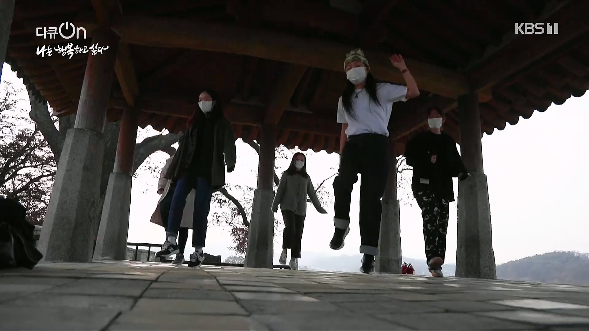 다큐 On.E180.230106p.H264-F1RST.mp4_20230110_200442.465.jpg