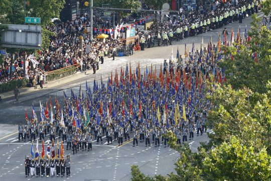 2012년 10월 1일 오후 서울 도심에서 열린 대규모 시가행진