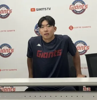 두산 김민석 23 트레이드 후 오릭스전에서 맹활약하며 교체 출전해 2안타 3타점을 기록_15