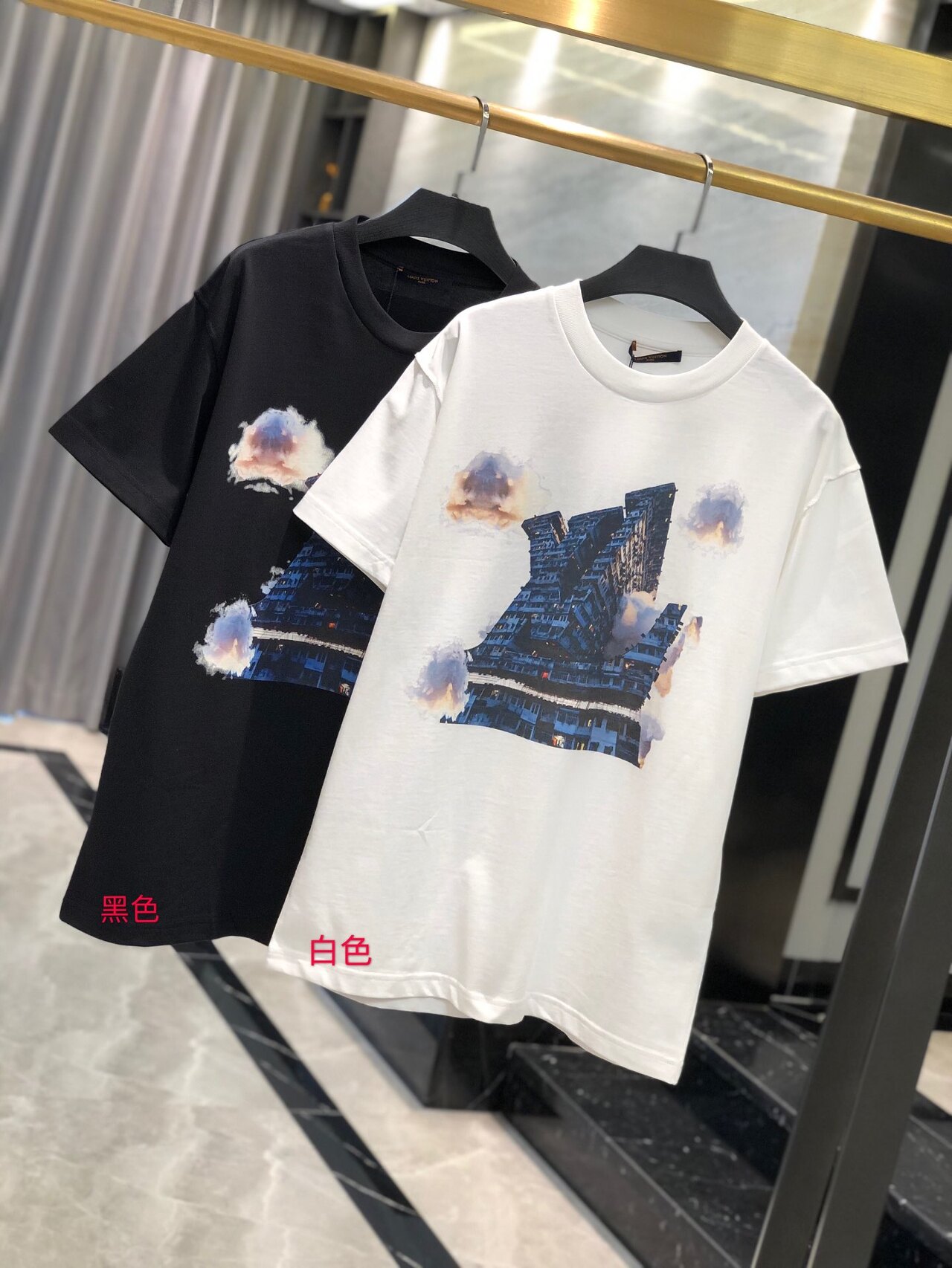  [LOUIS VUITTON] 루이비통 글로벌 리미티드 에코 반팔 티셔츠 (2 COLOR)