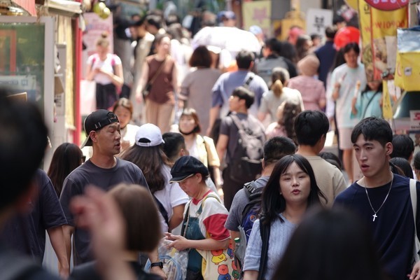오늘의 경제 이슈 (feat. 요소수 대란 재발 가능성, 한국-필리핀 FTA 체결, 뉴욕증시 혼조세, 사무라이본드 발행 및 토스증권 전산 오류) 7 공정위, 고객에 불리한 은행 약관 129개 적발