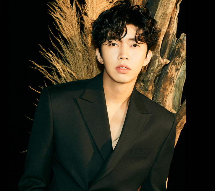 "사고를 목격했다면 누구라도 도움을 주었을 것" 나도 모르게 몸이 먼저 움직였어요. 의식 잃은 교통사고 환자 심폐소생술로 살리고 자신의 옷도 벗어준 우리들의 영웅!