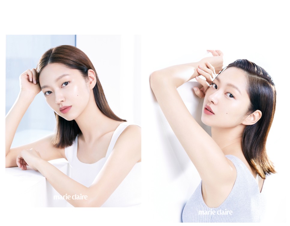 에센스! 엔자임 사이 엔스로 투명한 피부와 모공 관리를 해줍니다. 랑콤X최유화의 화보 속 클라리픽 듀얼 12