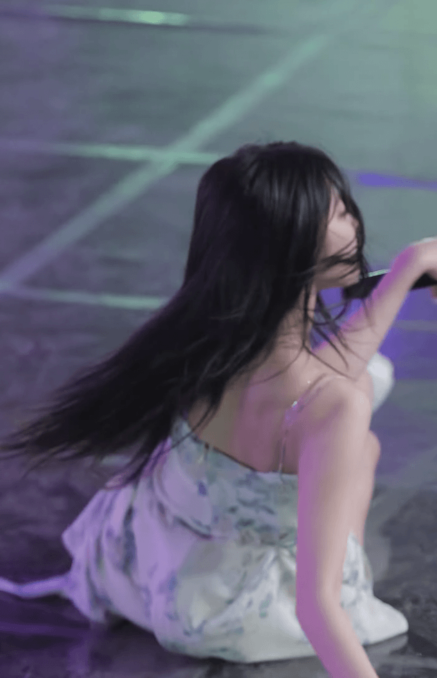 프로미스나인 백지헌 움짤 gif 8