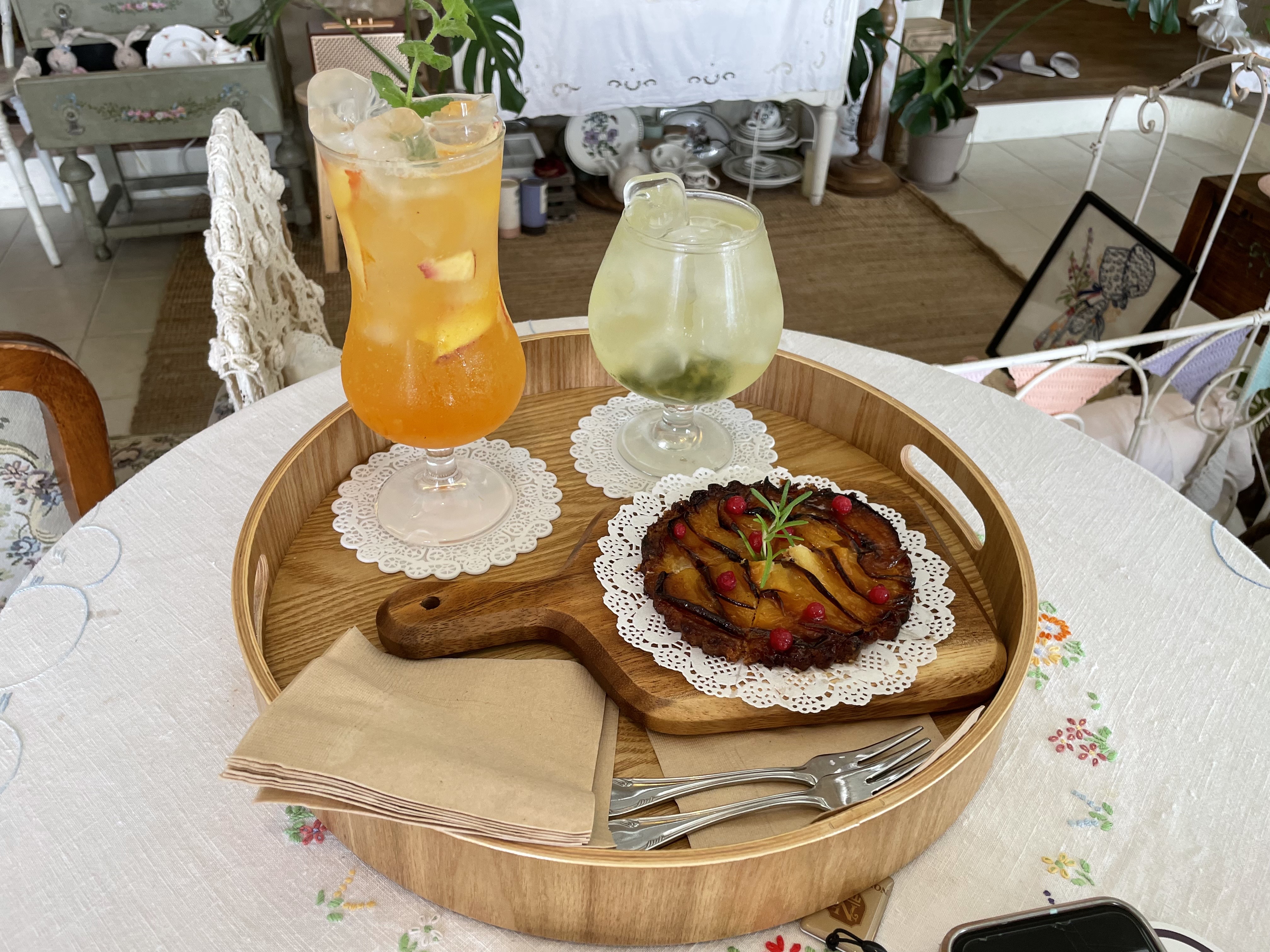  예산 화이트하우스(WHITE HOUSE) 예당호뷰 인스타감성 맛집 카페