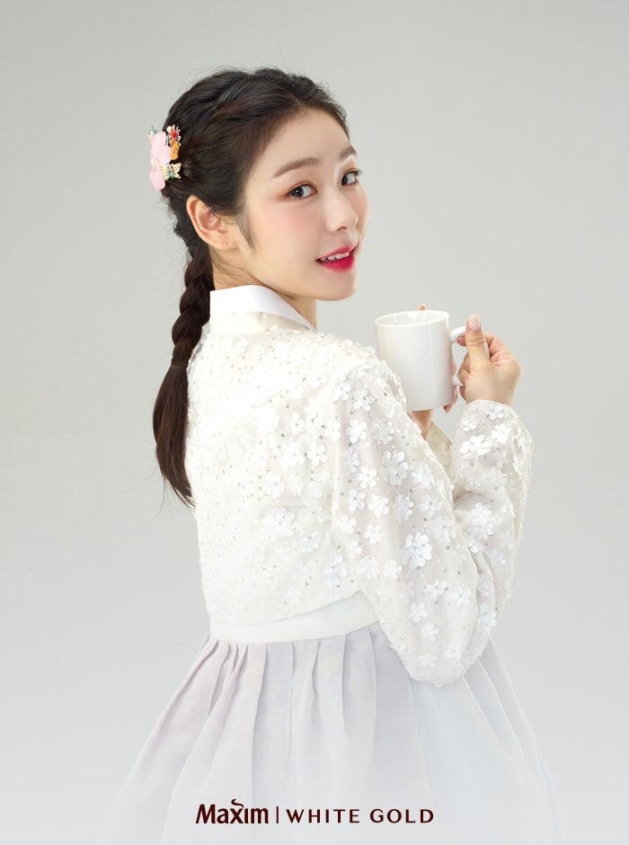 김연아 맥심 화이트 골드 한복 화보 4