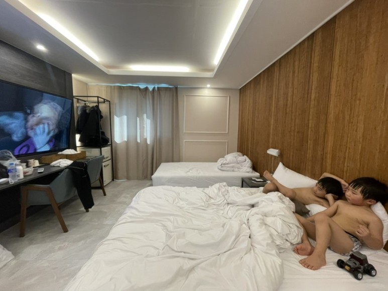 화성온천 가족온천탕 호텔 나인부띠끄무인텔 주말아이와뭐하지 25