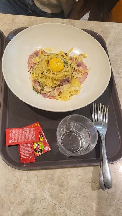 브런치빈잠봉까르보나라