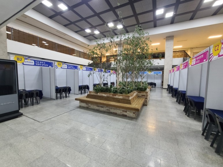 대구, 경상북도, 경남전시관 대여업체에 야외행사에 필요한 텐트 전시 부스 설치 22