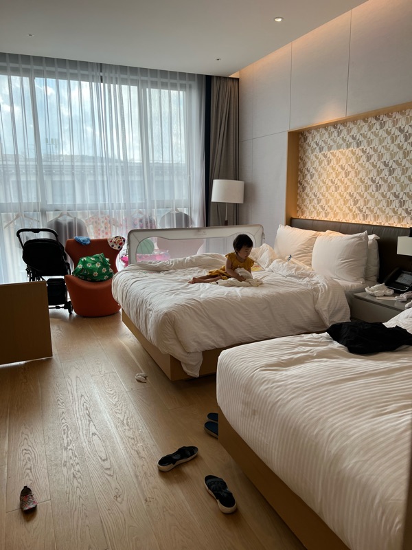  [제주 여행] 극성수기 제주 신화리조트 메리어트관 숙박후기(제주공항에서 버스타고 가는 법, 가격, 시설, 조식 등)