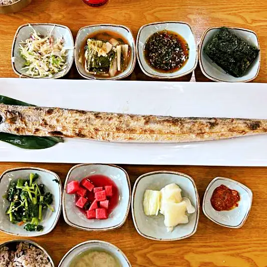  토밥 좋아, 토요일은 밥이좋아 제주 중문 통갈치구이 맛집 제주3미 토밥즈 들깨미역국 돔베고기 옥돔구이 중문색달통갈치 본점 갈치조림, 톳밥 위치