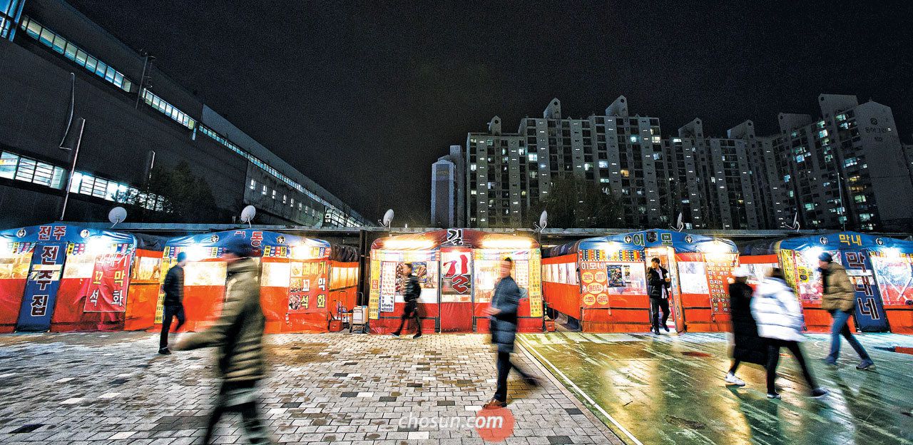 Seoul, street food stalls