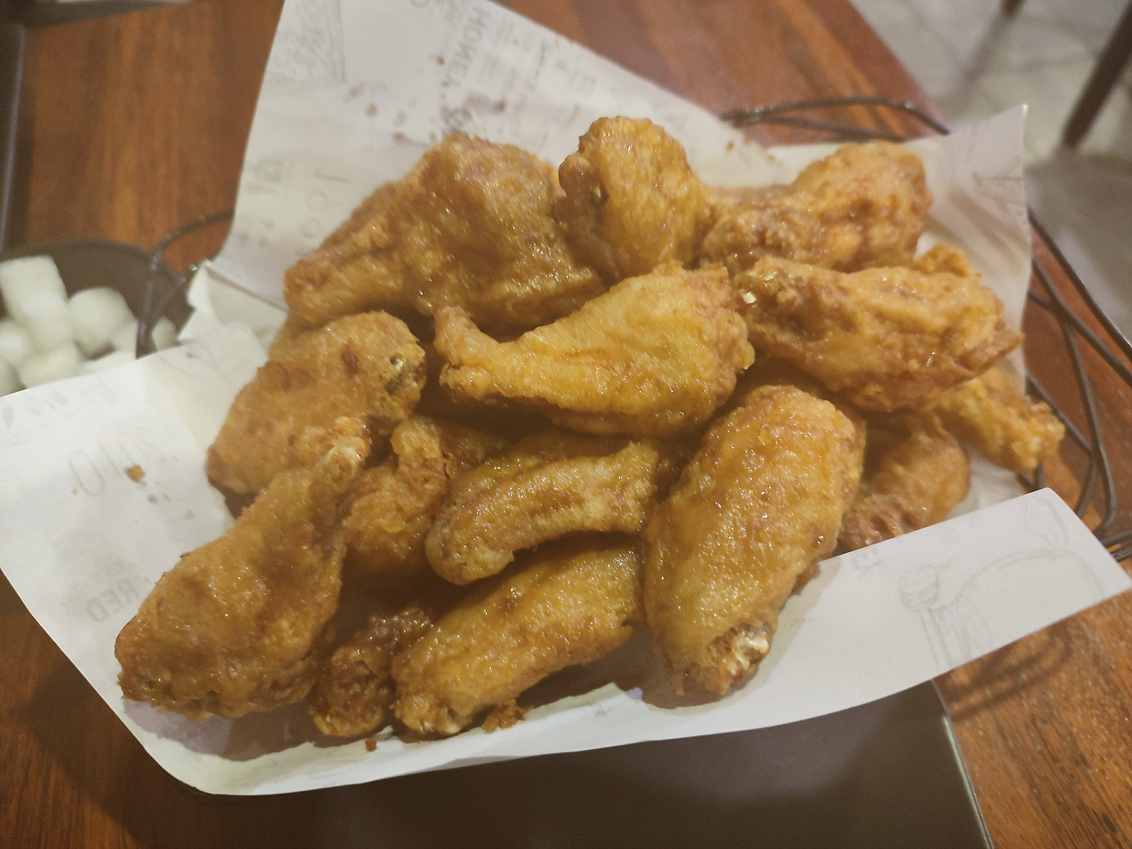 Gyochonchikin, cheongodipikei㈜choeupjeom (교촌치킨, 청오디피케이㈜초읍점) 2