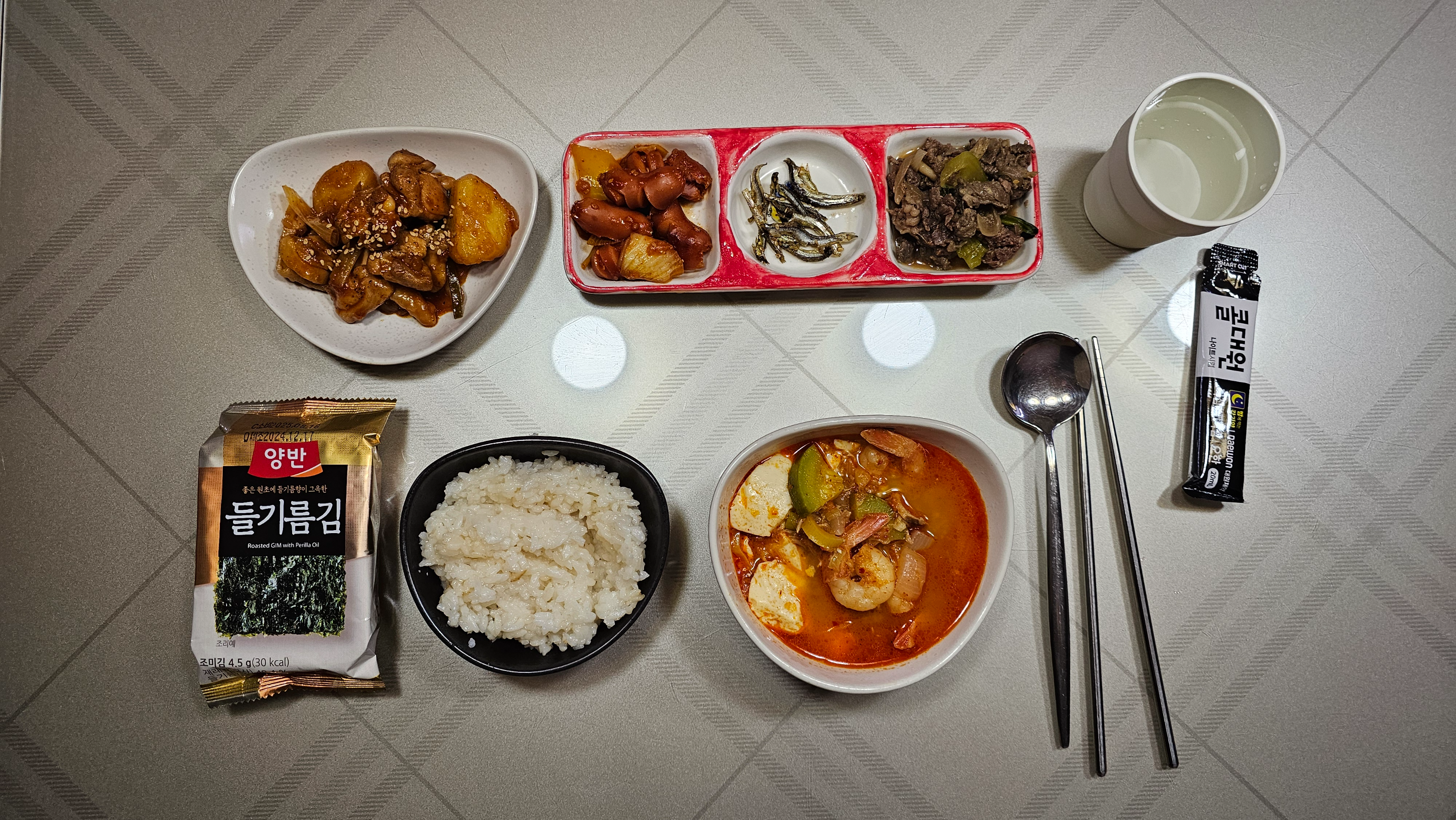 급할때 후루룩 끓이는 참치 순두부찌개