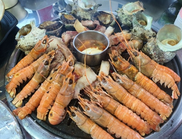 흑돈애 이미지
