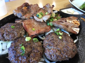 숯불한우떡갈비 순메밀막국수