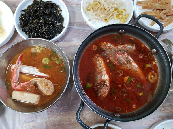 여수 현지인 추천 게장 맛집 '싱싱 게장 마을' 무한리필 게장백반 소개합니다