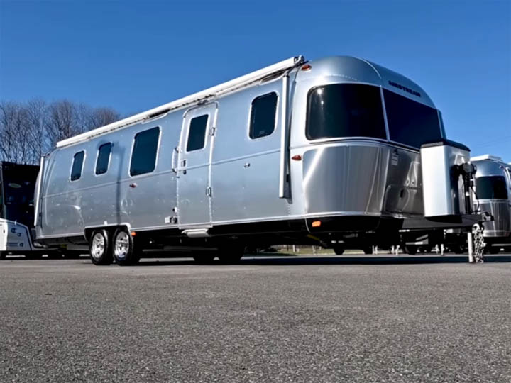  Airstream의 Travel Trailers 카라반 소개