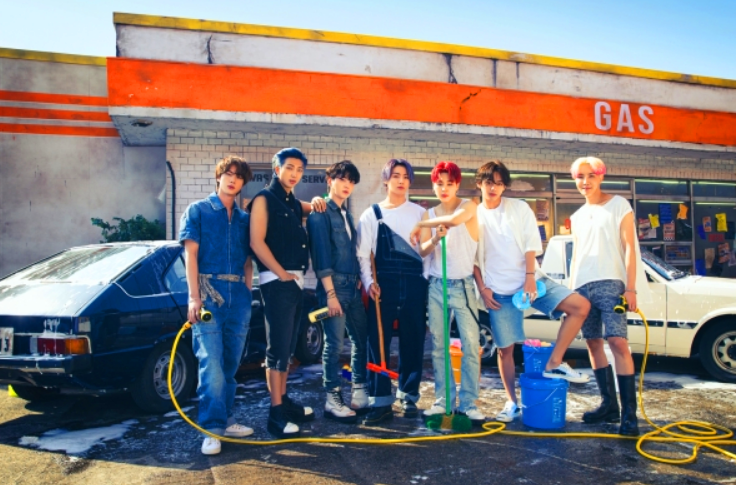  bts의 라이벌은 bts