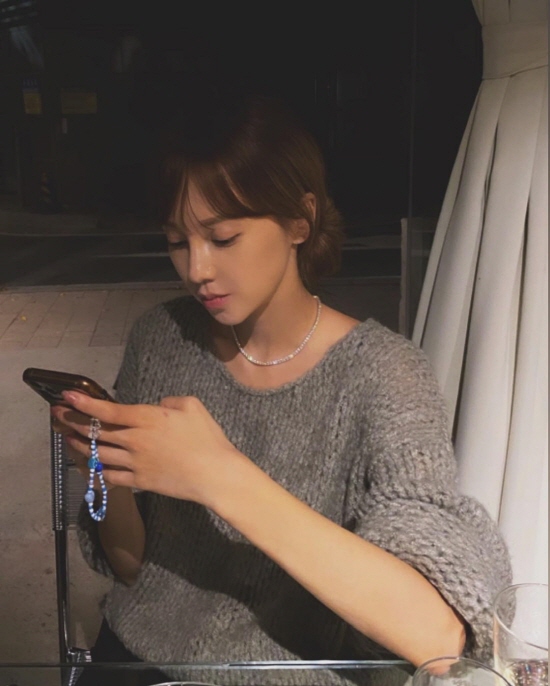  아유미, 38세 방부제 미모...오랜만에 전시회 보고 외식 [사진]