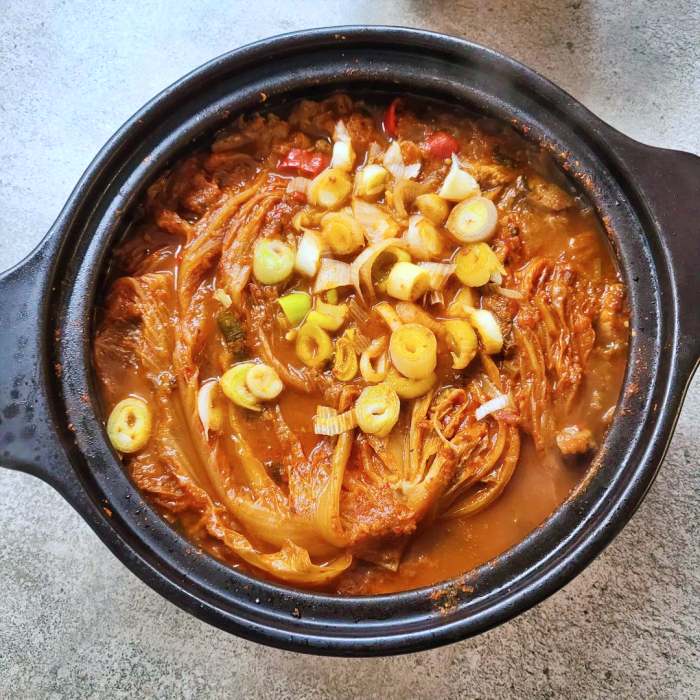 놀라운토요일 놀토 김치찜 부천 중동 사랑 시장 정혁 황민현 더보이즈 주연 추천 맛집