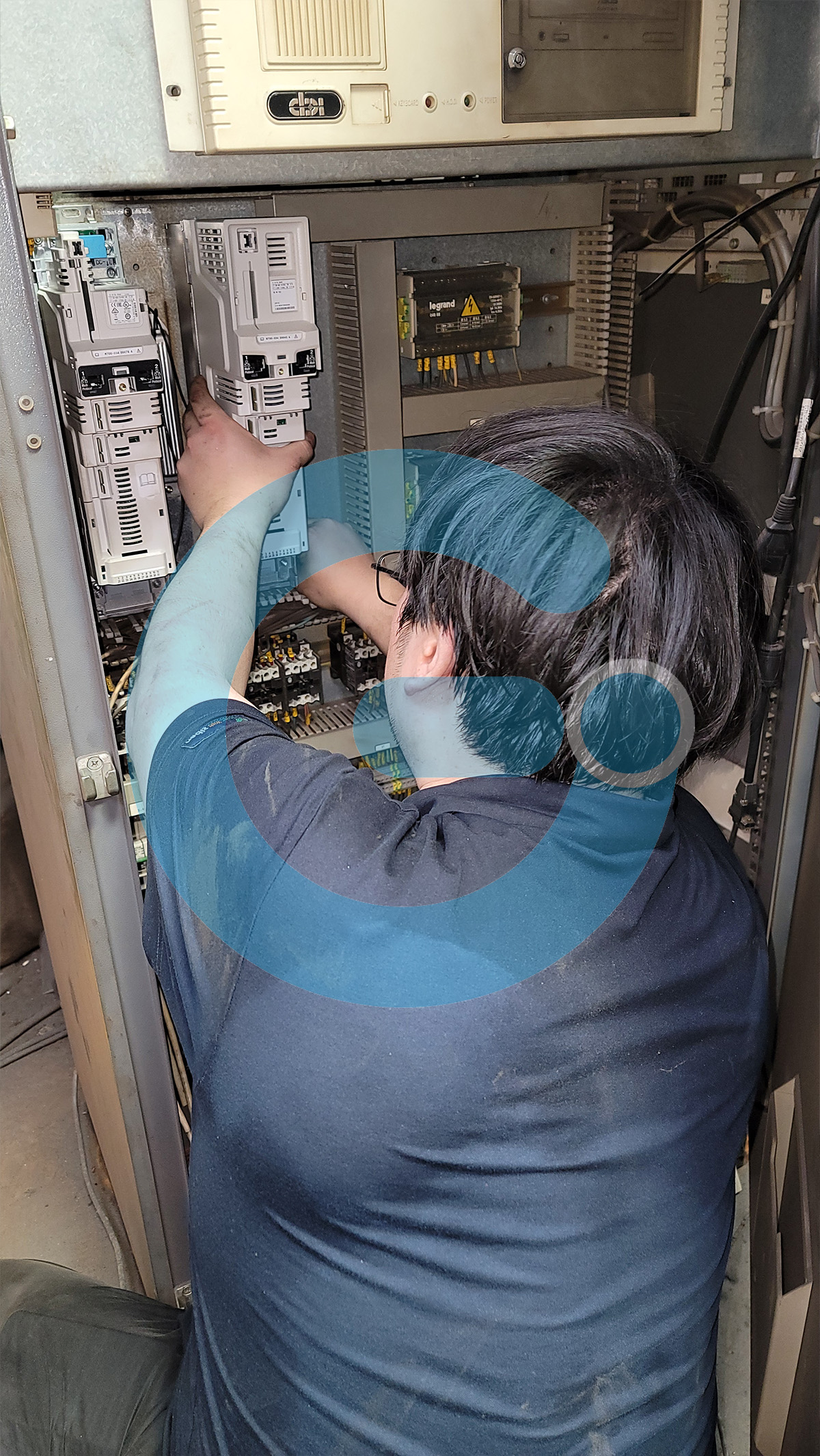 M'AX SERVO DRIVE &amp; SL SERVO MOTOR -&gt; M700 UNIDRIVE M &amp; UNIMOTOR HD UPGRADE, 지아이오토메이션(주)_순서2
