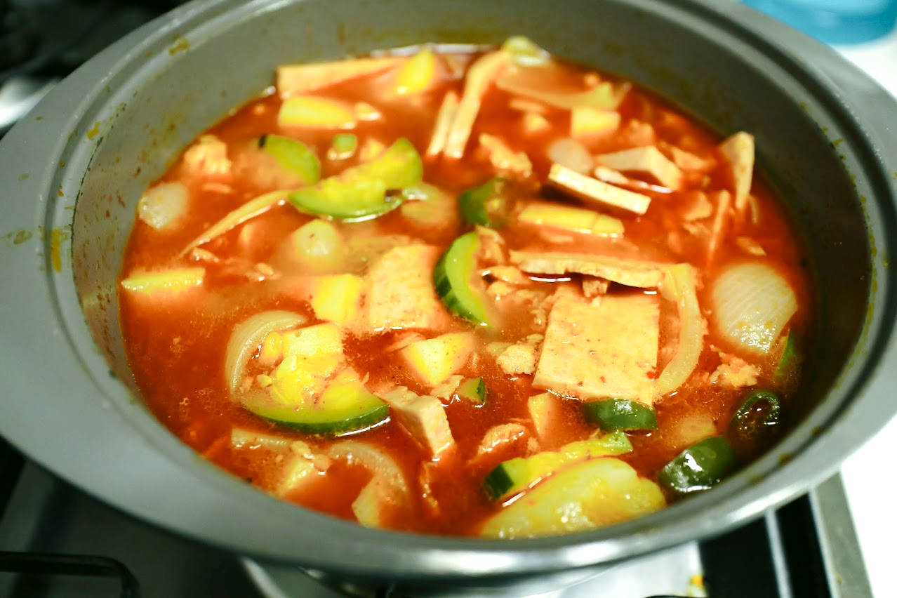  스팸 으깨서 만드는 짜글이 고추장찌개 레시피